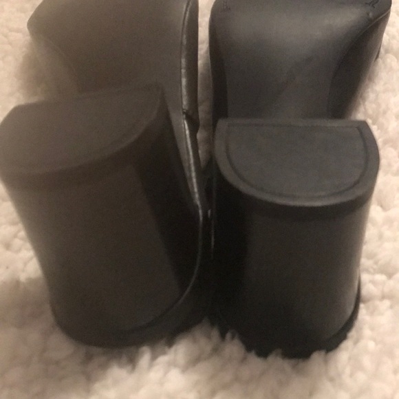 Etienne Aigner leathers sandels size 8 - Picture 5 of 6